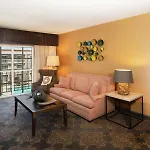 Hotel Hilton Historic Plaza 4*