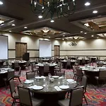 Hilton Historic Plaza 4*