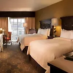 Hotel Hilton Historic Plaza 4*