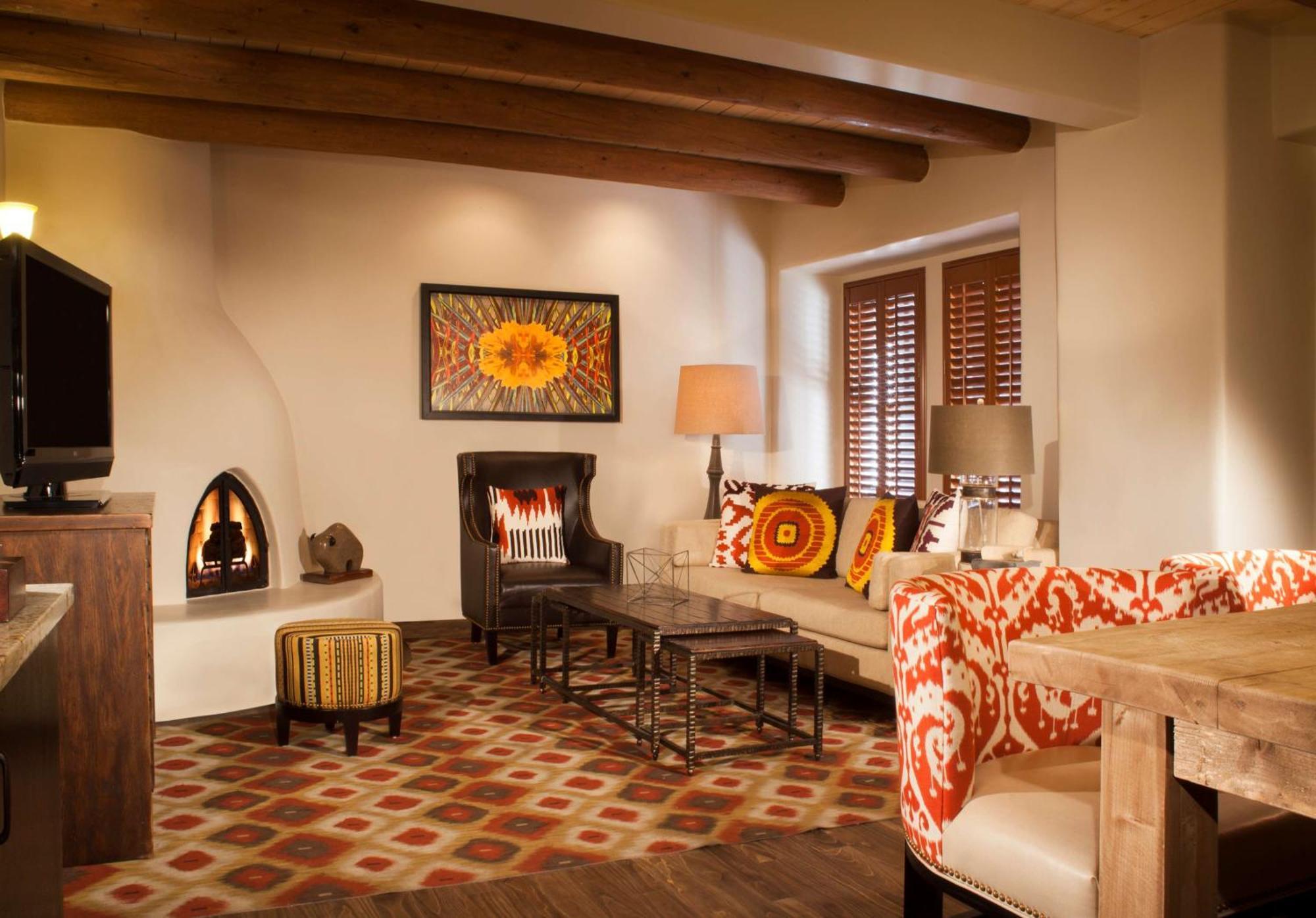 Hilton Historic Plaza Hotel