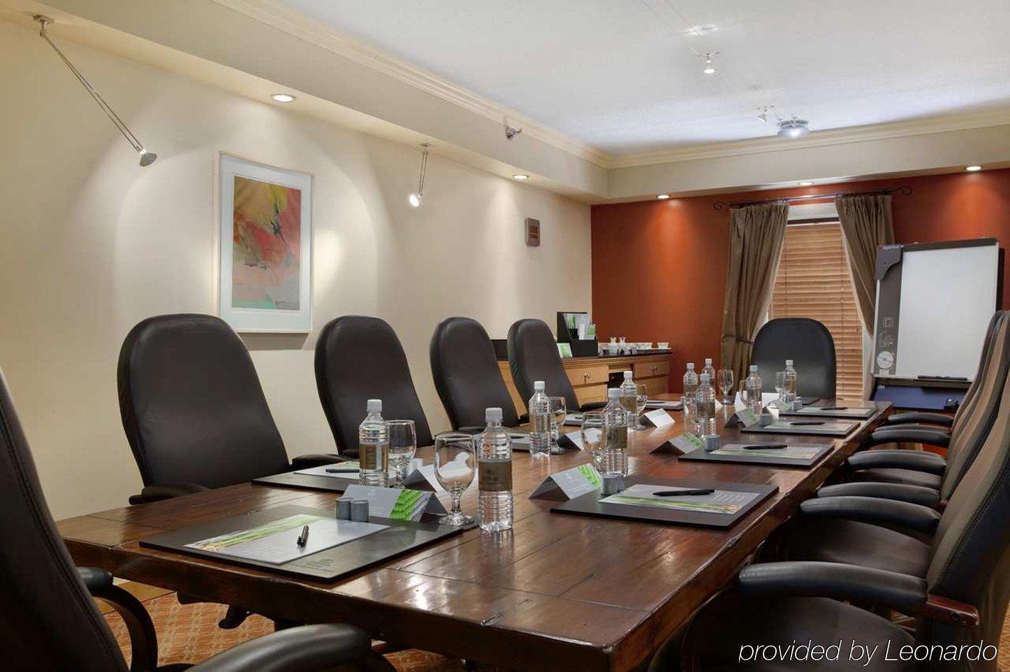 Hotel Hilton Historic Plaza 4*