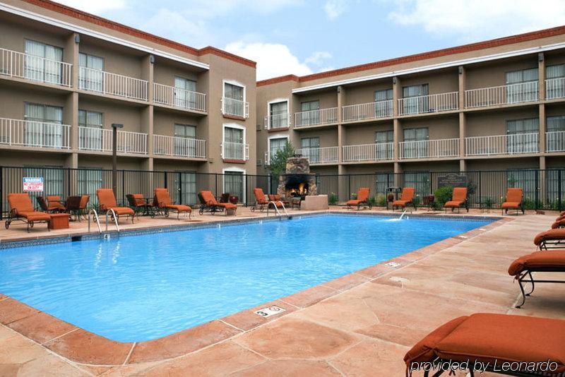 Hilton Historic Plaza Hotel